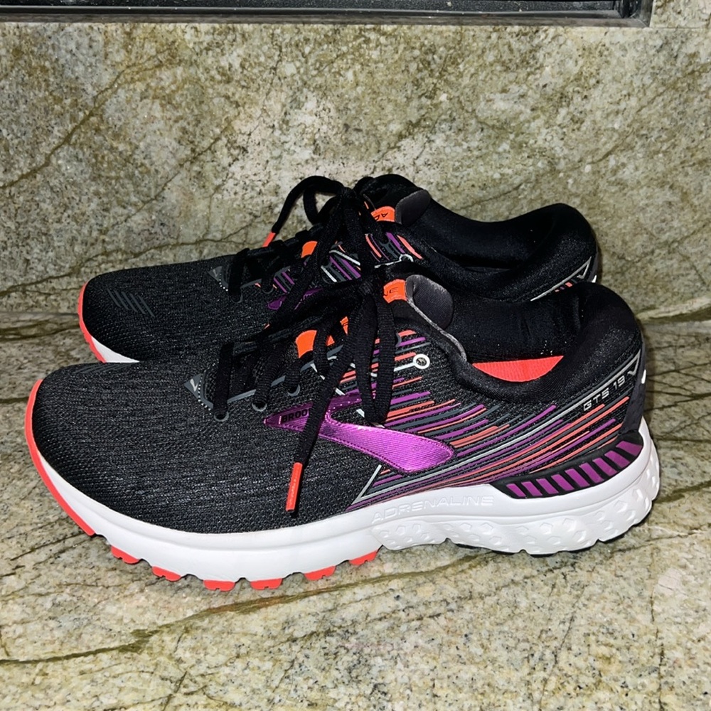 Brooks Adrenaline GTS 19 Womens Running Shoes Black Athletic Sneakers Size 8.5